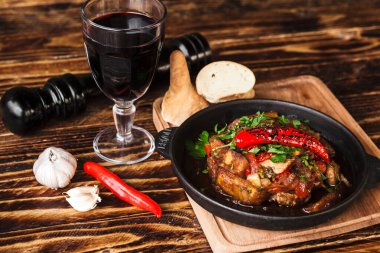 Sebzeli bir Gürcü yemeği.