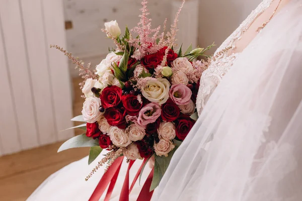Image Mariage Bouquet Nuptial Avec Des Fleurs Rouges — Photo