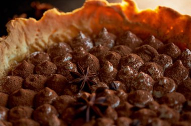 Cheesecake Tiramisu. İki inanılmaz tatlı bir birleşimi. Benim gerçek keşif olarak ufalanan shortcrust pasta badem unu, kahve ve krem şanti katmanı ve gerçek ile tepesinde