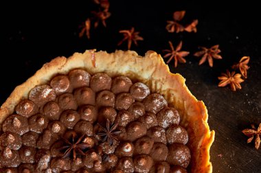 Cheesecake Tiramisu. İki inanılmaz tatlı bir birleşimi. Benim gerçek keşif olarak ufalanan shortcrust pasta badem unu, kahve ve krem şanti katmanı ve gerçek ile tepesinde