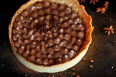 Cheesecake Tiramisu. İki inanılmaz tatlı bir birleşimi. Benim gerçek keşif olarak ufalanan shortcrust pasta badem unu, kahve ve krem şanti katmanı ve gerçek ile tepesinde