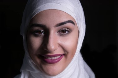 Beutiful kız hijab dua ile