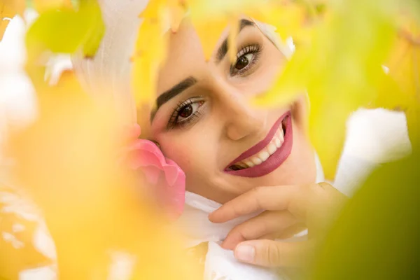 Hijab poz ile Beutiful kız 