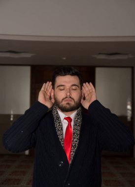 Müslüman erkekte dua cami