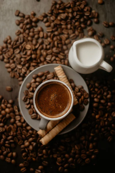 Black Coffee Isolated Black Background Details — Stock Photo, Image