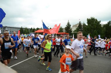 Eylem Sibirya uluslararası maraton, maraton koşucu