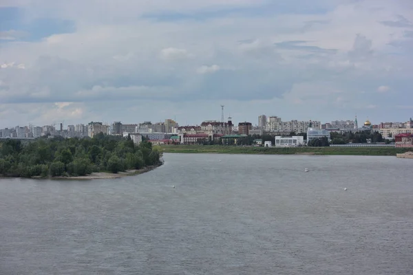 Vue de la rivière Irtysh divise la ville en deux parties Omsk — Photo