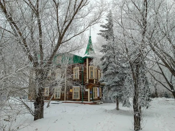 Vue du bâtiment du Musée Régional d'Art d'Etat Liberov Ce — Photo