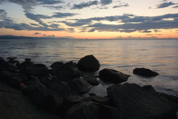 Sunrise over the coast of Alushta — Stock Photo, Image