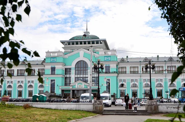 Ο σιδηροδρομικός σταθμός της πόλης του Ομσκ — Φωτογραφία Αρχείου
