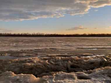 İrlanda 'da İlkbahar, Omsk Bölgesi