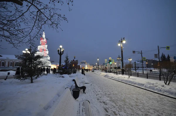 Omsk Russia Jaunary 2020 Evening Lights Christmas Decorations Lenin Street — Stock Photo, Image