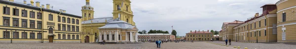 Санкт-Петербург, перегляд Петра і Paul фортеця — стокове фото
