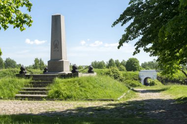 Vyborg kuşatmada 1710 sırasında ölen Rus askerleri için anıt