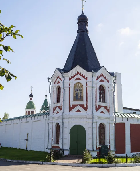 Murom. Het klooster Spassky. Severodvinsk-Iljinskaja kapel. — Stockfoto