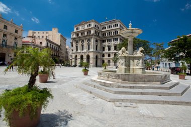 Yaz Havana'da ana kare San Francisco'ya panoramik manzaraya 