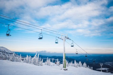 Halat çekme kar-covere tepesine ile kış yatay olarak görüntülemek