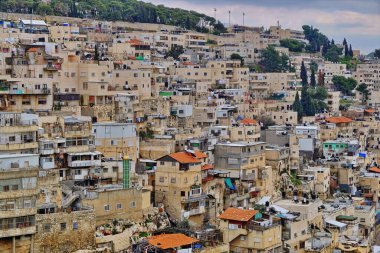 Kudüs, İsrail 'in dini ve kültürel yaşamının merkezidir. Üç dinin ve seçkin mimari eserlerin şehri. Eski şehir ve manzaraların manzaraları..