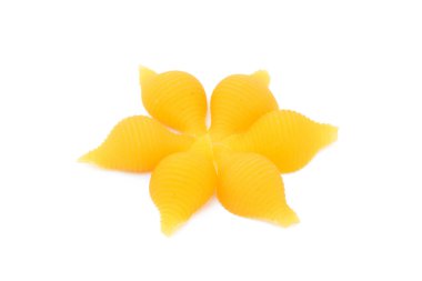  Makarna kabukları izole