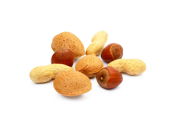 Gemengde noten geïsoleerd — Stockfoto