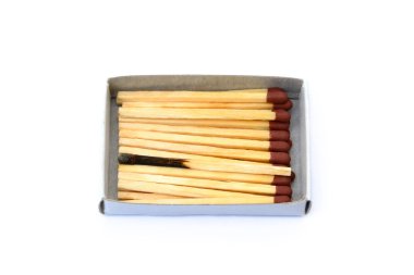 Kullanılan matchsticks koydu
