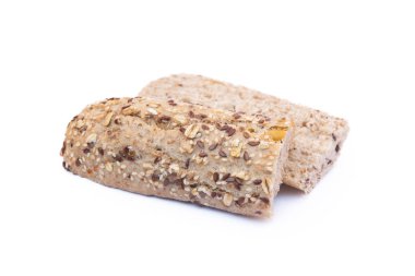 tam buğday ekmeği beyaz arkaplanda izole