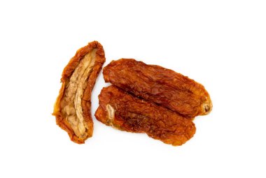 Beyaz arka plan üzerinde izole kırmızı domates Kurutulmuş