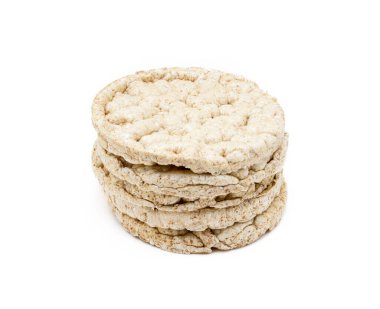 Mısır gevrekli sandviçler beyaz arkaplanda izole edilmiş.