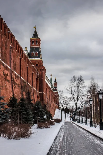 Москва, центр города, вид на Кремль — стоковое фото