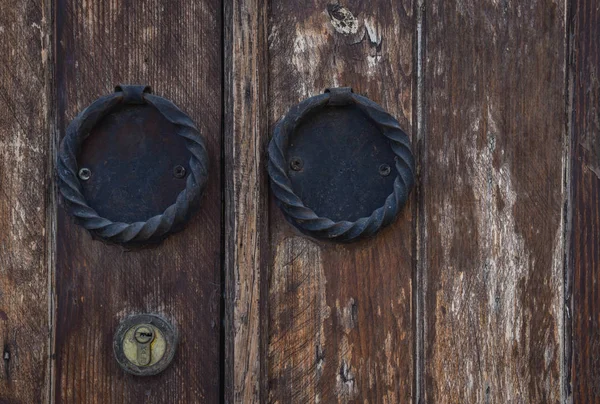 Старая Деревянная Дверь — стоковое фото