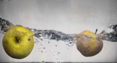 Elma sosu içinde akvaryum