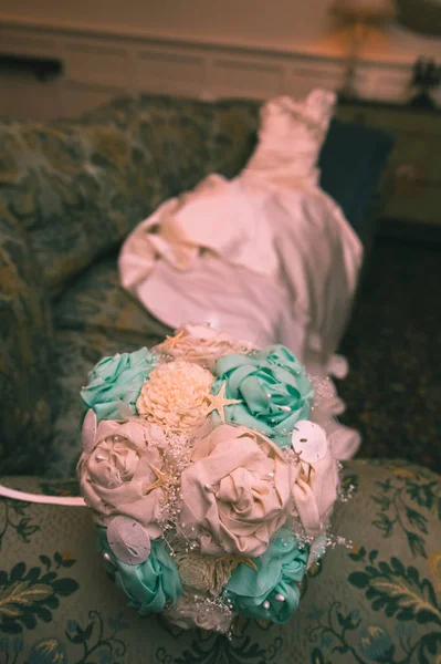 Ein weicher rosa Brautstrauß — Stockfoto