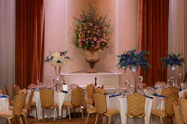 Table set for wedding — Stock Photo, Image