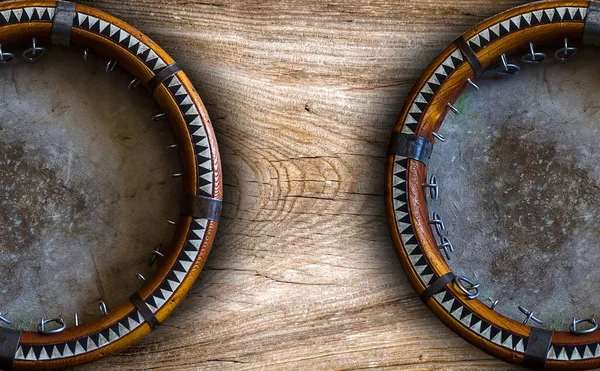 中央亚洲铃鼓。乌兹别克语 doira。传统的乌兹别克乐器 doira — 图库照片