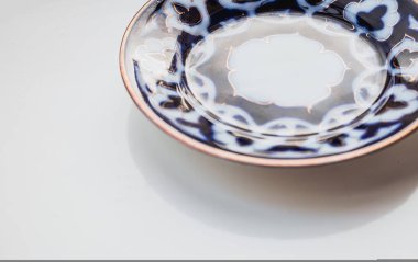 Geleneksel Özbek porselen sofra takımı 