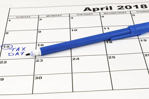 Impostos. Dia de Imposto - 15 de abril. Conceito para dia fiscal ou 15 de abril o prazo nacional para apresentação de impostos — Fotografia de Stock