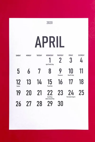 2020. április naptár ünnepnapokkal — Stock Fotó