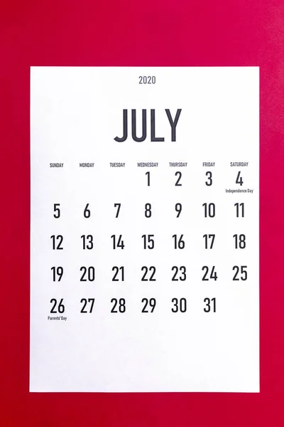 Calendario julio 2020 con días festivos —  Fotos de Stock
