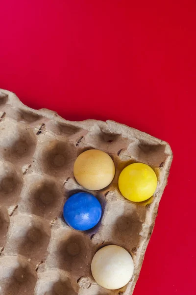 Renkli Paskalya yumurta karton — Stok fotoğraf