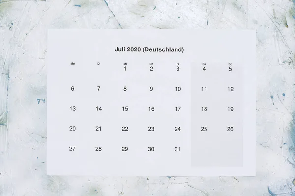 Monatskalender Juli 2020 Übersetzung Monatlicher Kalender Juli 2020 Papiermonatskalender Juli — Stockfoto