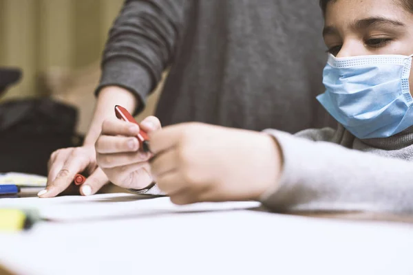 Distance Education Mother Helps Pre School Kid Lessons Education Quarantine — Stock Photo, Image