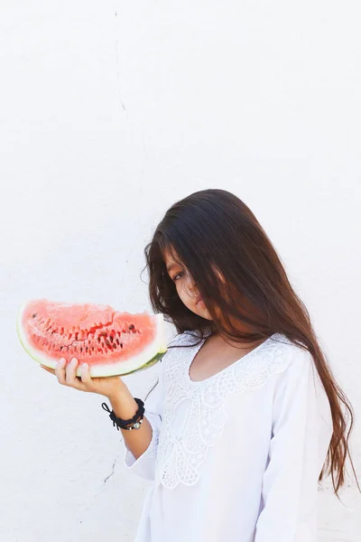 Portrait Beautiful Teen Girl Eating Watermelon Outdoors Little Girl Holding — Stock Photo, Image