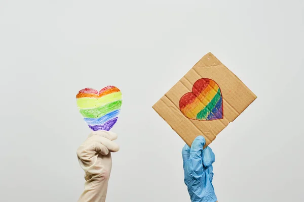 Lgbtq Freundliche Mitarbeiterin Des Gesundheitssystems Mit Einem Handgefertigten Plakat Mit — Stockfoto