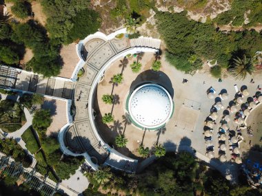 Yunanistan 'ın Rodos kentindeki Kallithea Springs ve termlerinin gerçek manzarası