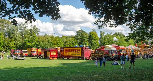 Basingstoke Reino Unido Septiembre 2019 Familias Disfrutando Los Paseos Históricos —  Fotos de Stock