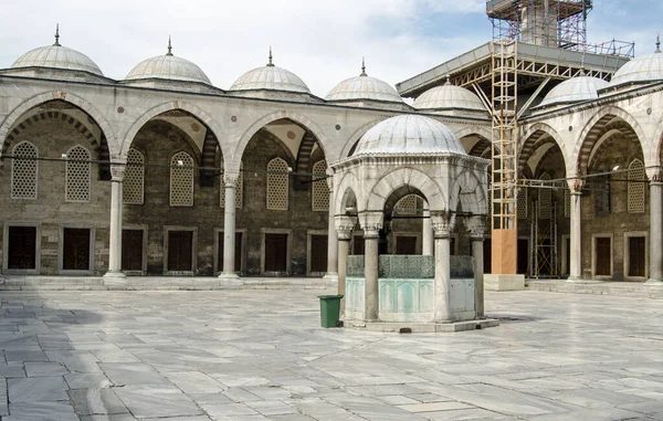 Patio Exterior Famosa Mezquita Azul Mezquita Sultan Ahmet Camii Estambul — Foto de Stock