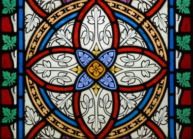 Boyalı camdan yapılmış soyut desen. Viktorya dönemi vitray penceresi.