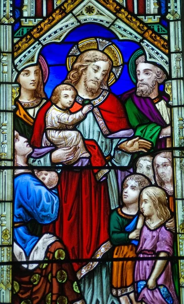Βικτωριανό Βιτρό Παράθυρο Που Δείχνει Τον Ιησού Χριστό Και Παιδιά — Φωτογραφία Αρχείου