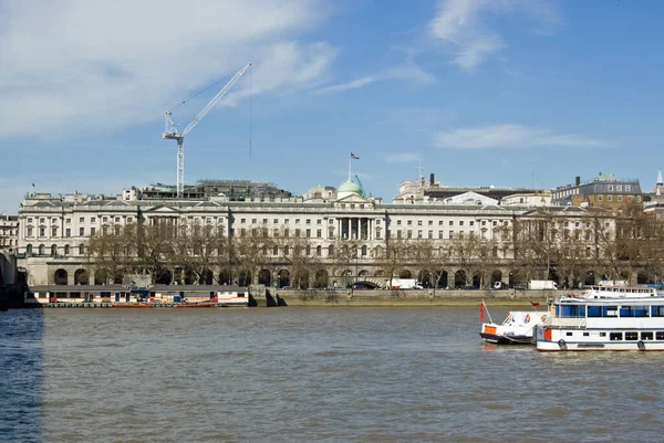 Vista Margem Sul Rio Tâmisa Até Somerset House Anteriormente Abrigando — Fotografia de Stock