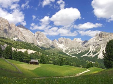 House Vadisi Dağ gökyüzü dolomites dolomiten dolomiti İtalya